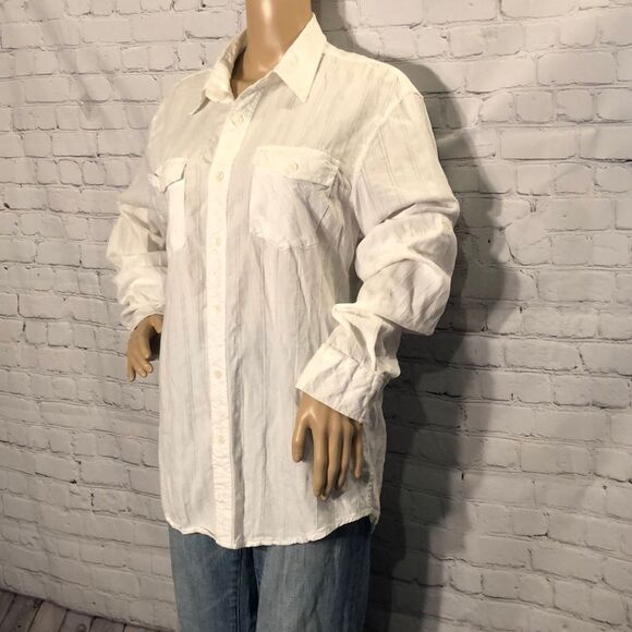 Carbon Classic Fit Button Down White Blous… - Picture 4 of 8